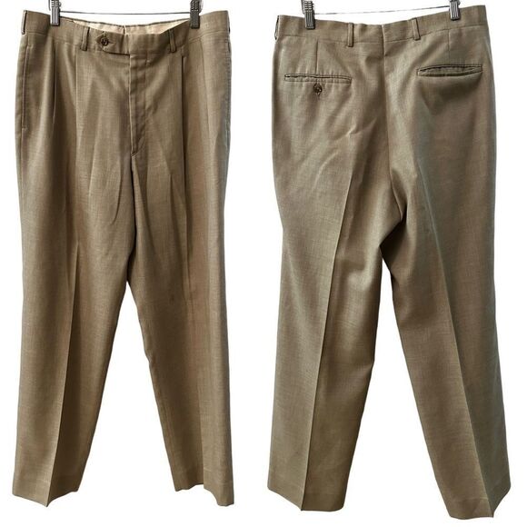 Reyn’s ~ Khaki colored Men’s Linen Pants ~ pleated front ~ full leg ~ size 34 - Picture 1 of 9